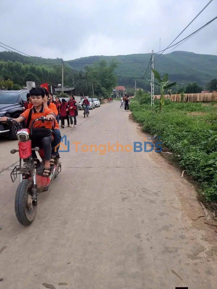 Đất đấu giá Bắc Ninh 120m² - Sổ đỏ, Kinh doanh tốt, Giá chỉ 600 triệu