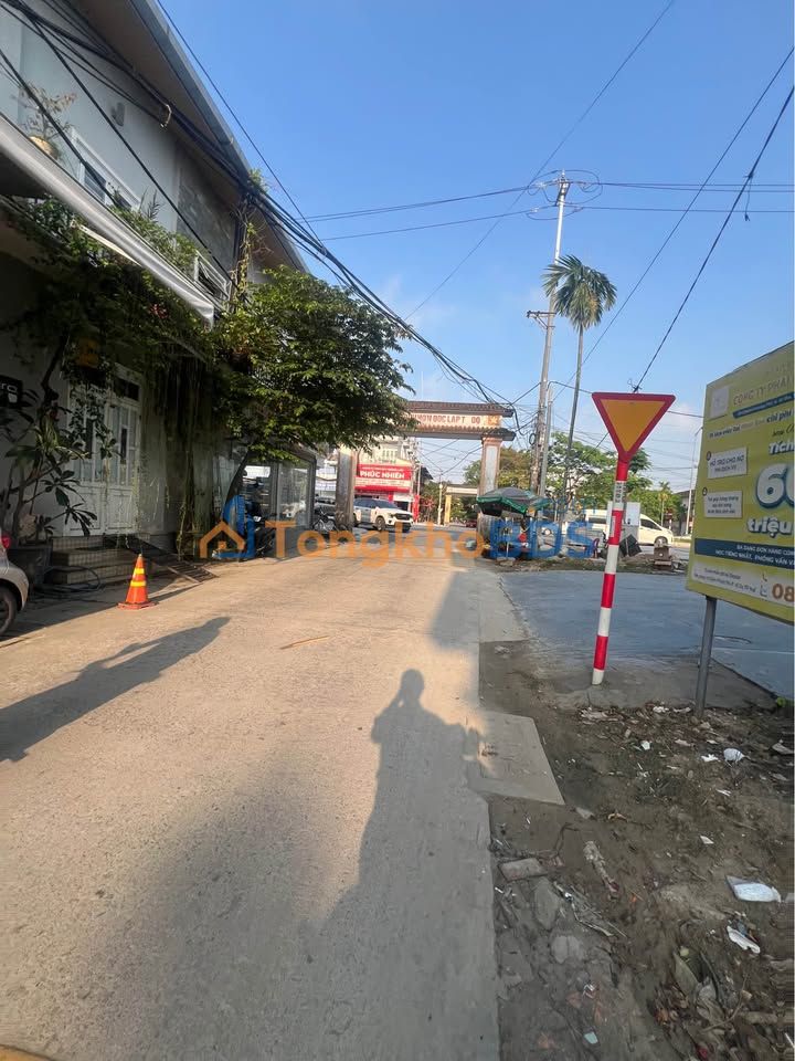 Nhà Mặt Tiền Sông 90m² Phường Phú Thượng, Huế - Giá 2.3 Tỷ