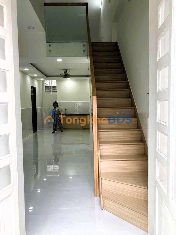 Nhà Riêng 96m² Trường Thọ, Thủ Đức - 2PN, Hẻm Xe Hơi, 15 Triệu/Tháng