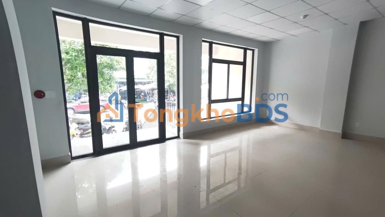 Tòa Nhà Văn Phòng Full Nội Thất 550m² - Trung Tâm Vạn Phúc, Phú Nhuận