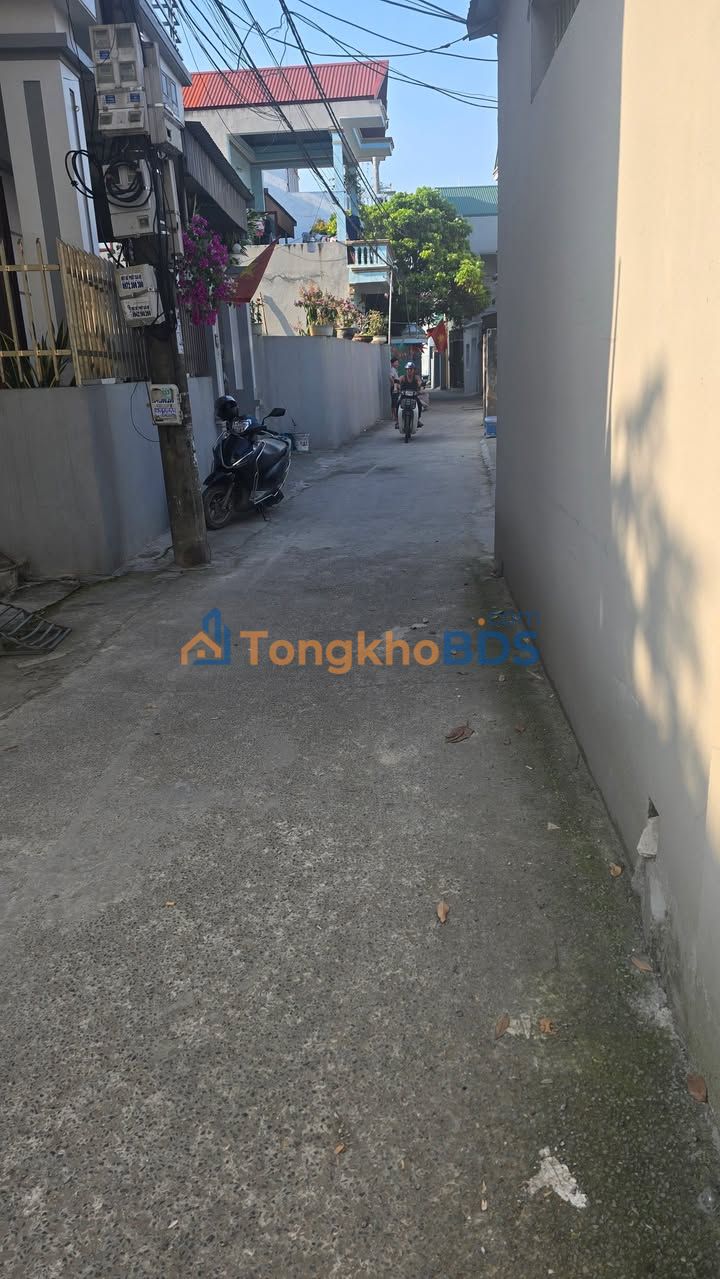 Bán nhà 2 tầng đầu ve Bích Đào, Bắc Giang - 83.5m², Hướng Đông Nam