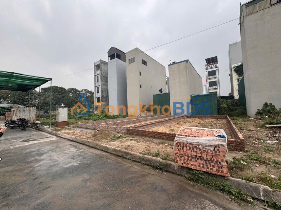 Đất Dịch Vụ Yên Lũng Hoài Đức 41m² Sổ Đỏ Sẵn Sàng - Giá 7 Tỷ