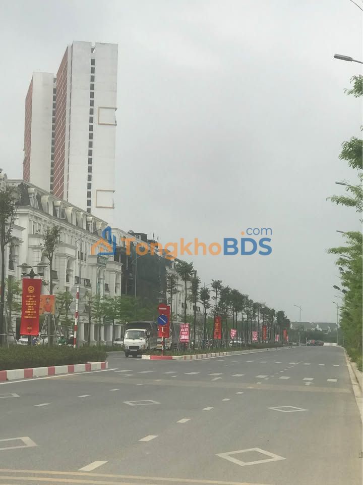 Đất nền 40m² Phường Quan Hoa, Cầu Giấy - Gần Aeon Mall, Giá 8 Tỷ