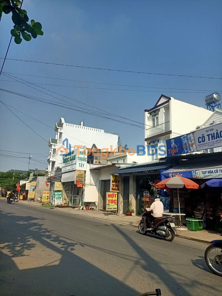 Mặt Tiền Kinh Doanh Phạm Thị Giây Hóc Môn - 2100m² Giá Tốt