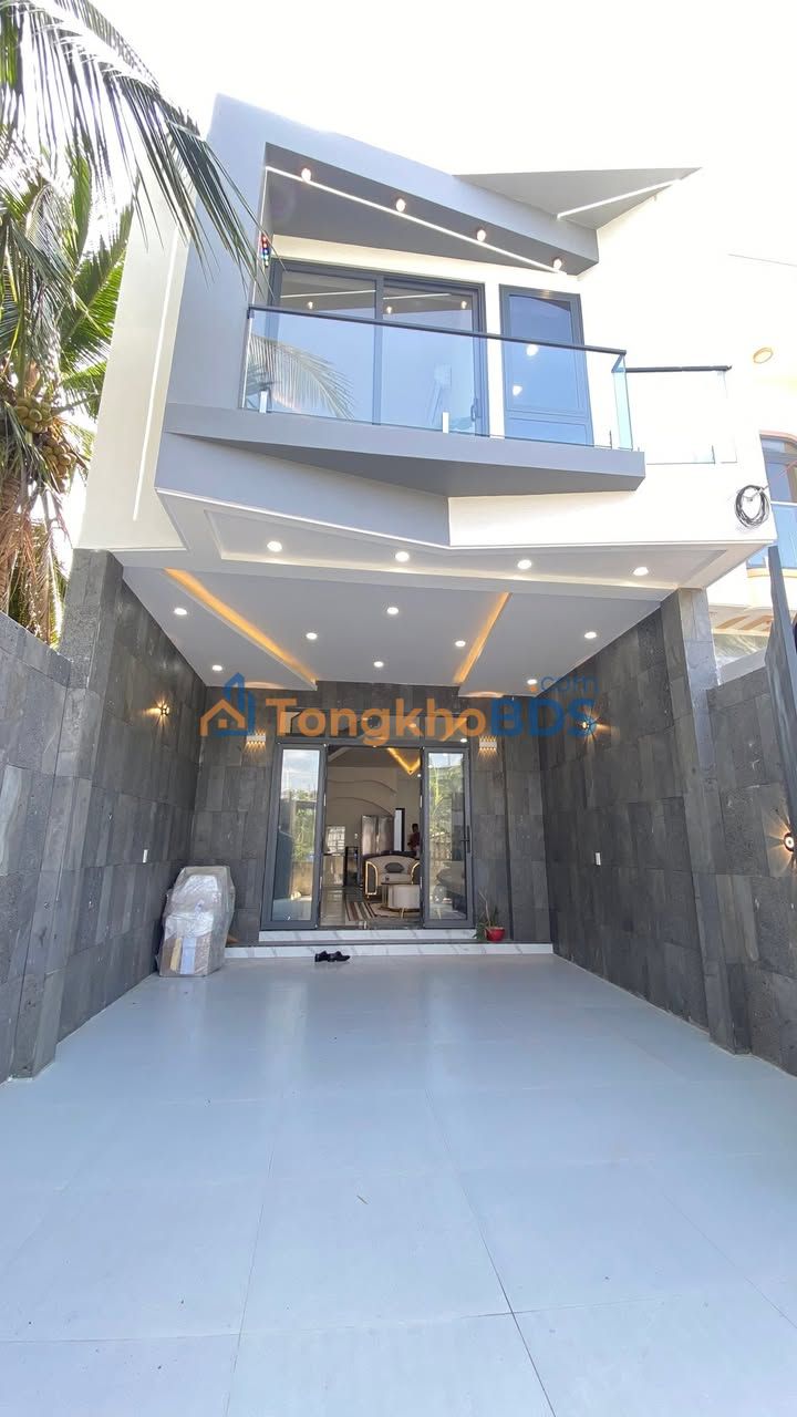 Nhà 2 Lầu Trung An Mỹ Tho - 4PN Full Nội Thất, Sổ Hồng, Giá 3.99 Tỷ