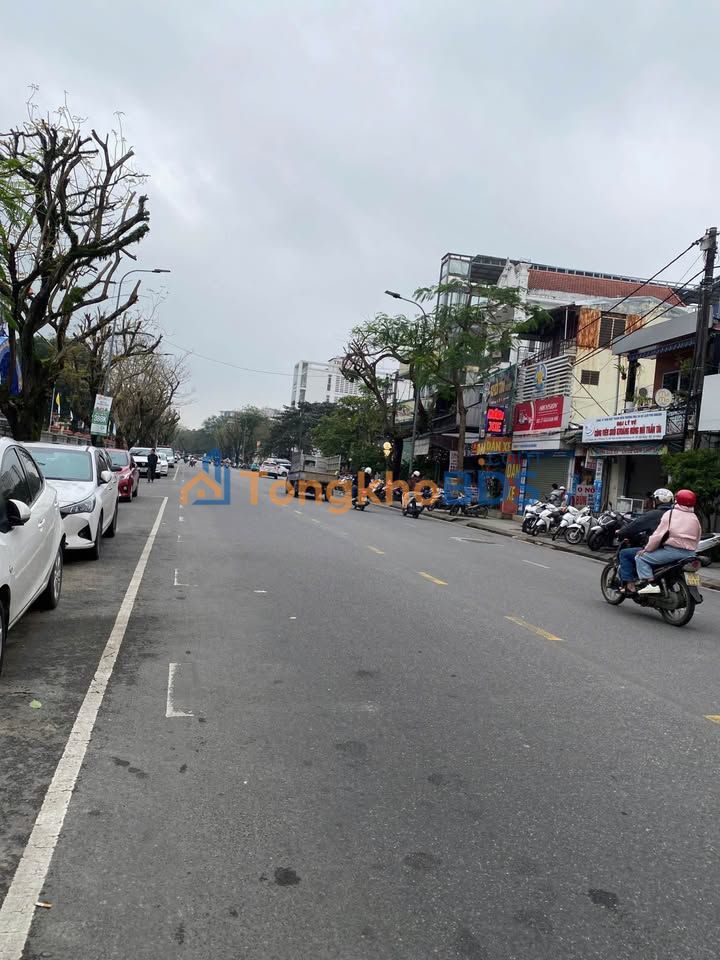 Nhà 72.8m² Kiệt 99 Nguyễn Huệ, Huế - Kinh doanh trọ, Giá 3.x Tỷ