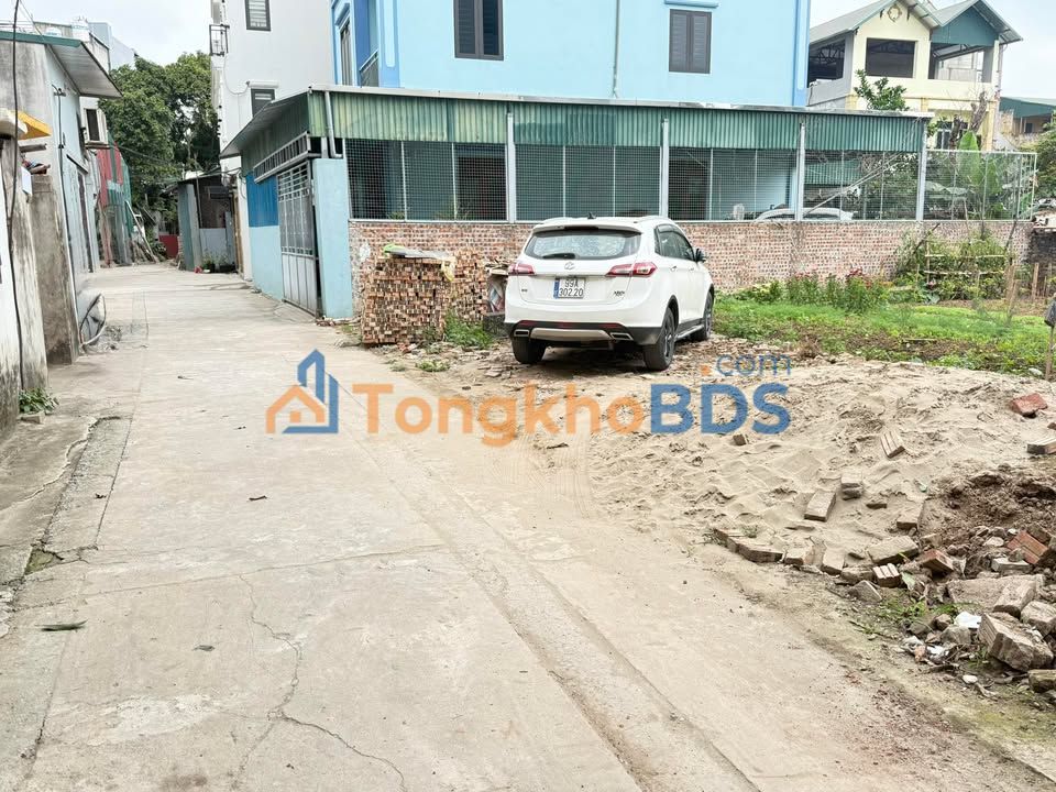 Nhà 42m² Chu Huy Mân, Long Biên - 6 Tầng, Ô tô tránh, Sổ đỏ chính chủ