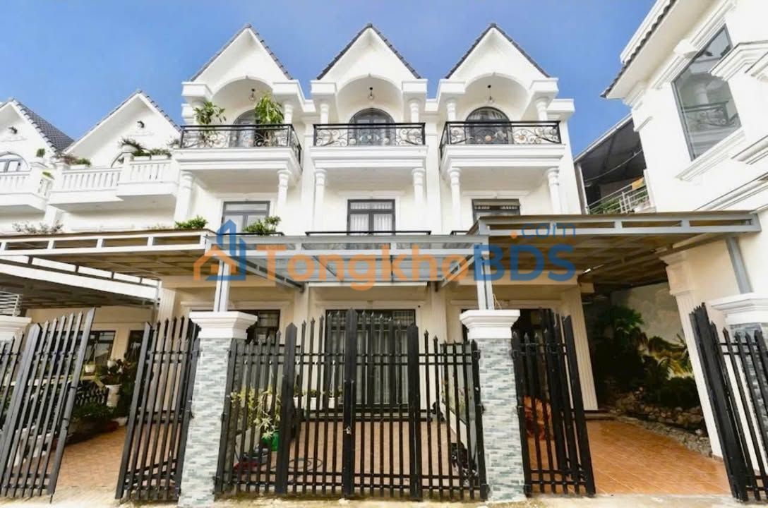 Nhà phố Lữ Gia Đà Lạt 100m² giá 5.5 tỷ - Chính chủ sẵn vào ở