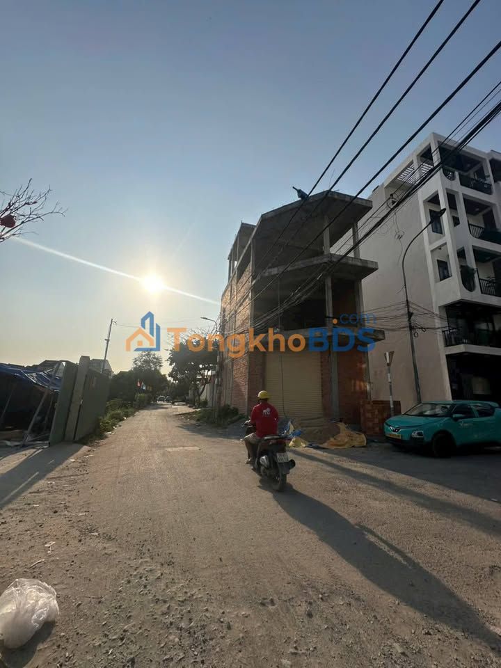 Nhà 4 Tầng Hẻm Xe Tải Lê Thị Riêng, Q12 - 80m² Giá 6.9 Tỷ