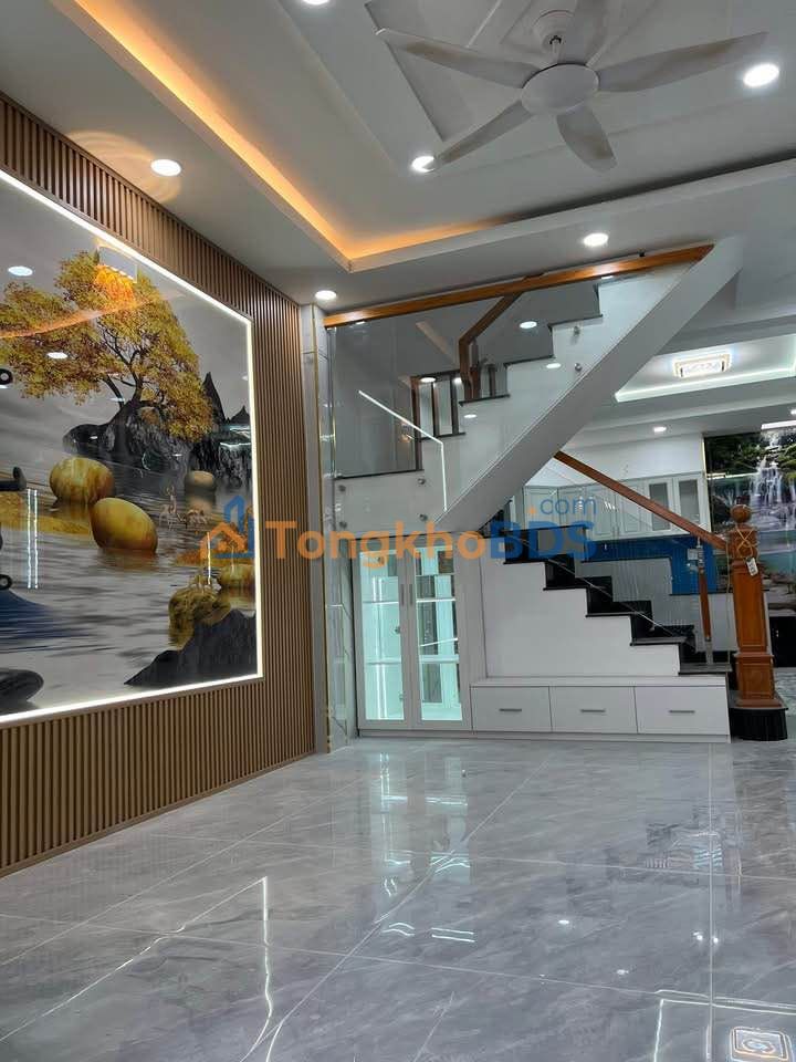 Bán Gấp Nhà Phường Hiệp Thành, Quận 12 - 49m², 2PN, Sổ Hồng Riêng