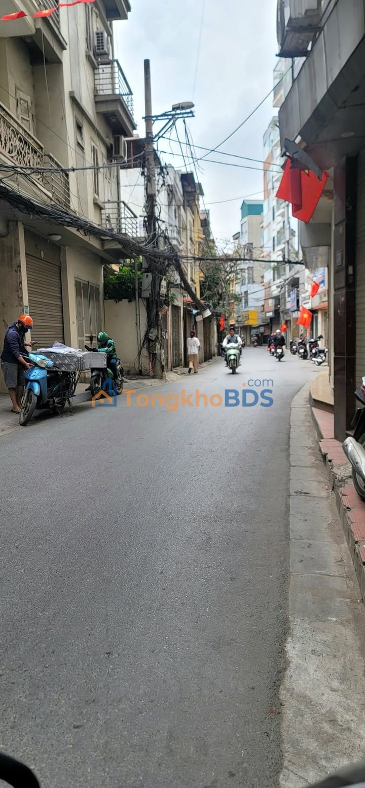 Nhà Văn Chương - Đống Đa: 22m² - 3PN - 3WC - Giá 6.68 Tỷ