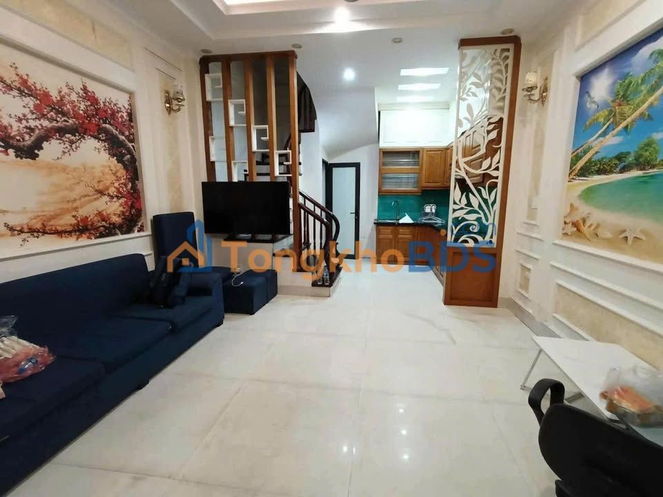 Cho thuê nhà 5 tầng mặt ngõ 193 Phú Diễn, Bắc Từ Liêm - 38m², 4PN, Full Nội Thất