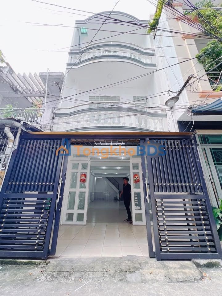 Nhà 2 mặt tiền Đoàn Văn Bơ Q4 68m² 5.999 tỷ - Ô tô vào nhà