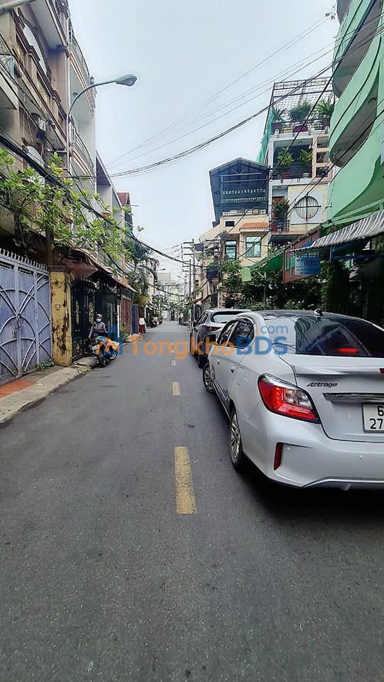 Nhà 2 Tầng Đúc 40m² Cực Đẹp - Gần Mặt Tiền Vườn Lài, Tân Phú - Giá 4.x Tỷ