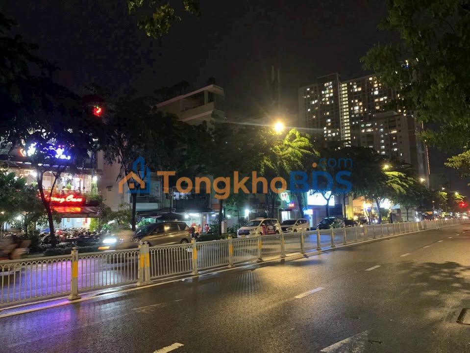 Nhà Bến Vân Đồn, Q4 - 51m² - Sổ Hồng Chính Chủ - Giá 3.2 Tỷ