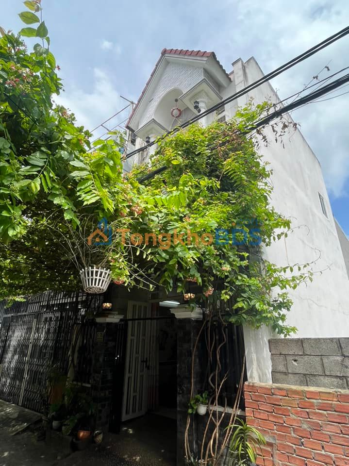 Nhà Hẻm Xe Hơi Bình Chiểu 43m² - 4PN, 3 Tỷ - Sẵn Sàng Vào Ở Ngay