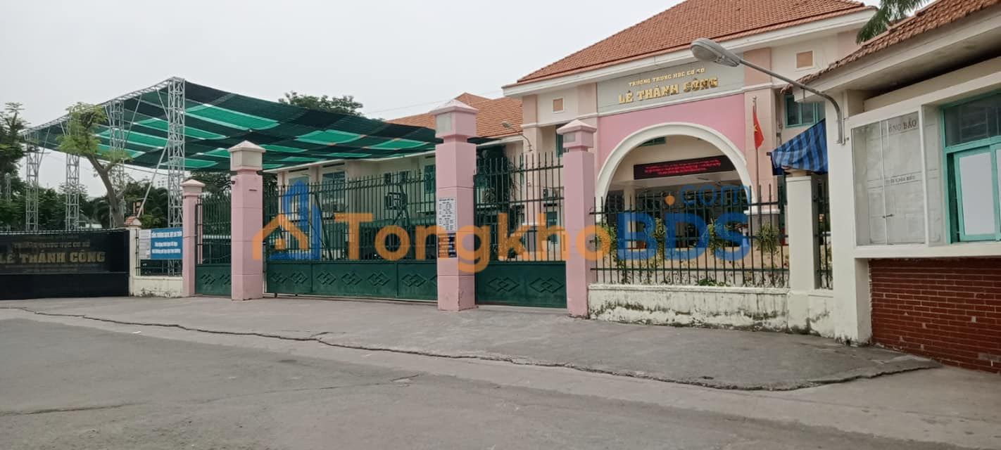 Nhà 3 Tầng Phước Kiển Nhà Bè 38.5m² Giá 1.65 Tỷ - Hẻm Xe Hơi, Sẵn Sàng Ở Ngay