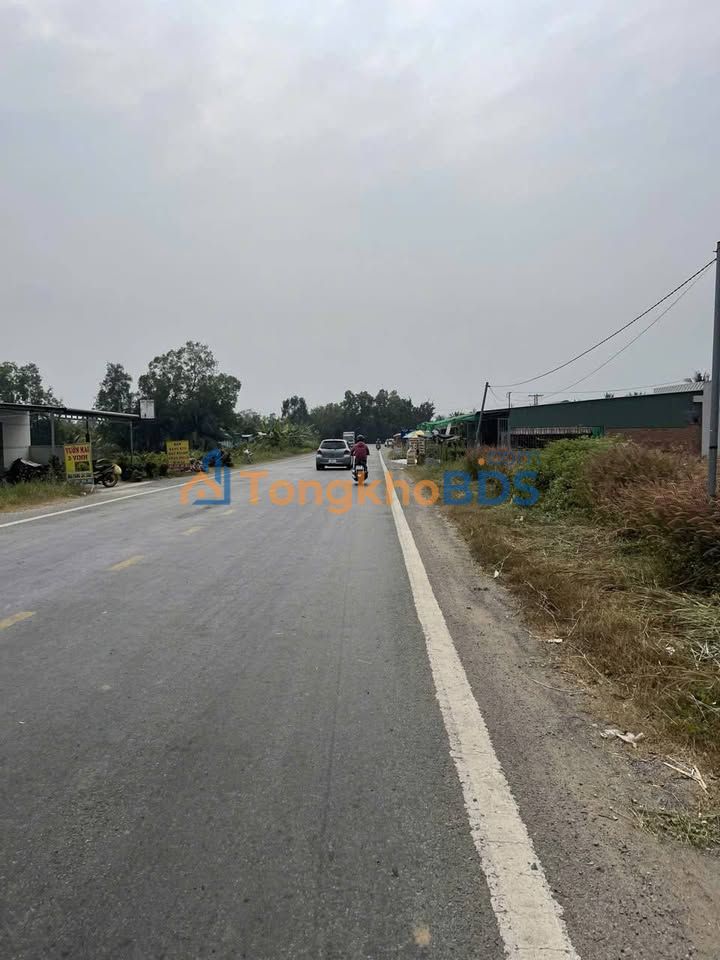 Đất thổ cư mặt tiền 818m², Thị trấn Thủ Thừa, Long An - 1.9 tỷ