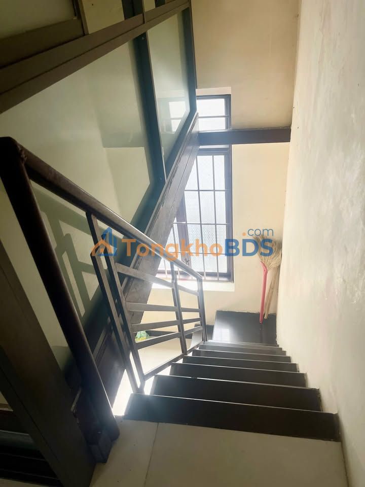 Nhà 21m² Hẻm Quang Trung, Nha Trang - Đi bộ ra biển, Giá 2.05 tỷ