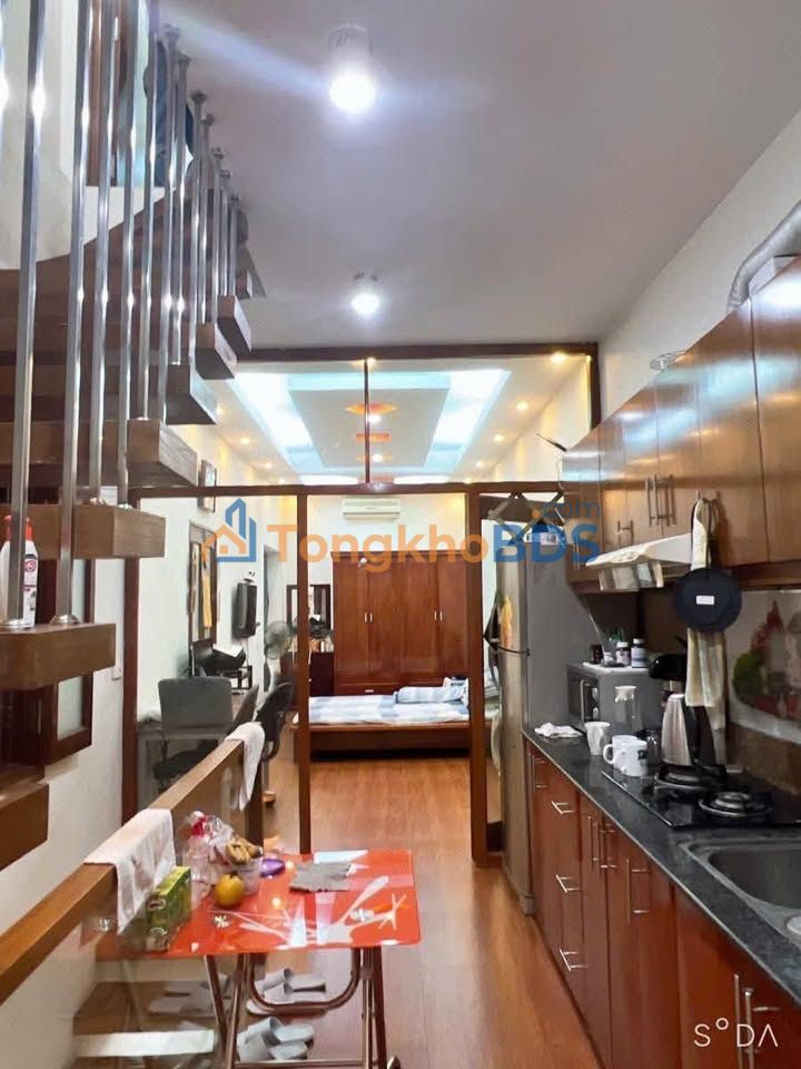 Nhà 4 Tầng Lô Góc Trần Hữu Tước, Đống Đa - 38m² Chỉ Hơn 8 Tỷ