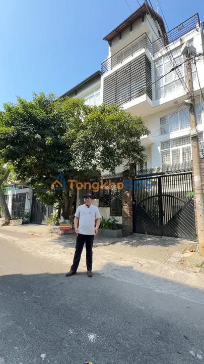 Nhà 4 Tầng Có Gara Ô Tô Sát Phạm Văn Đồng, Thủ Đức - 105m² Giá 14.3 Tỷ