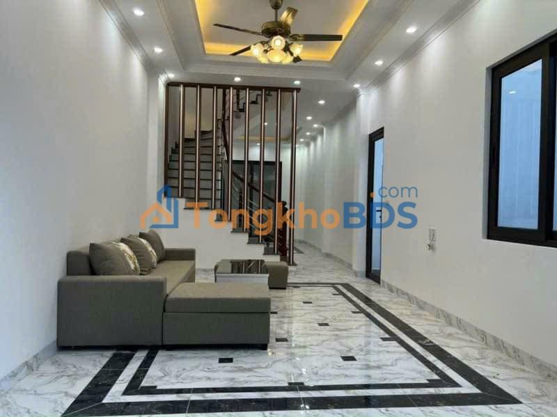 Nhà 5 Tầng Việt Hưng, 155m² - Full Nội Thất, Gần Ô Tô, Giá 6.5 Tỷ
