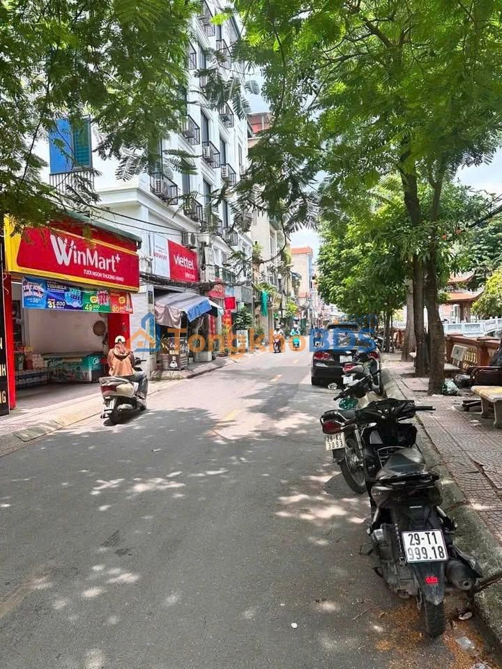 Nhà 35m² 4 Tầng Full Nội Thất Gần Đại Học Công Nghiệp - 5.1 Tỷ