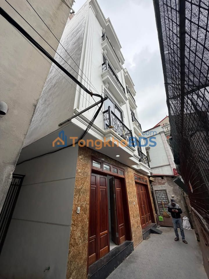 Nhà Căn Góc 5 Tầng Đông La, Hoài Đức - Sẵn Sàng Giao Dịch Ngay!