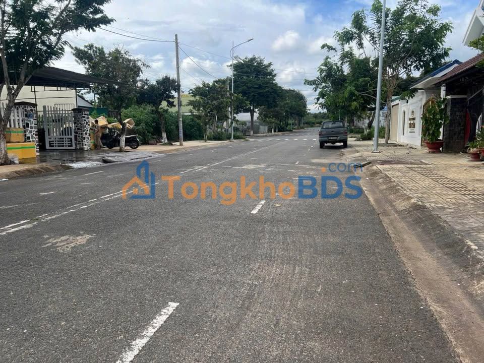 Đất nền mặt tiền Phan Bội Châu, Đức Trọng - 105m² giá 2.5 tỷ, gần công viên