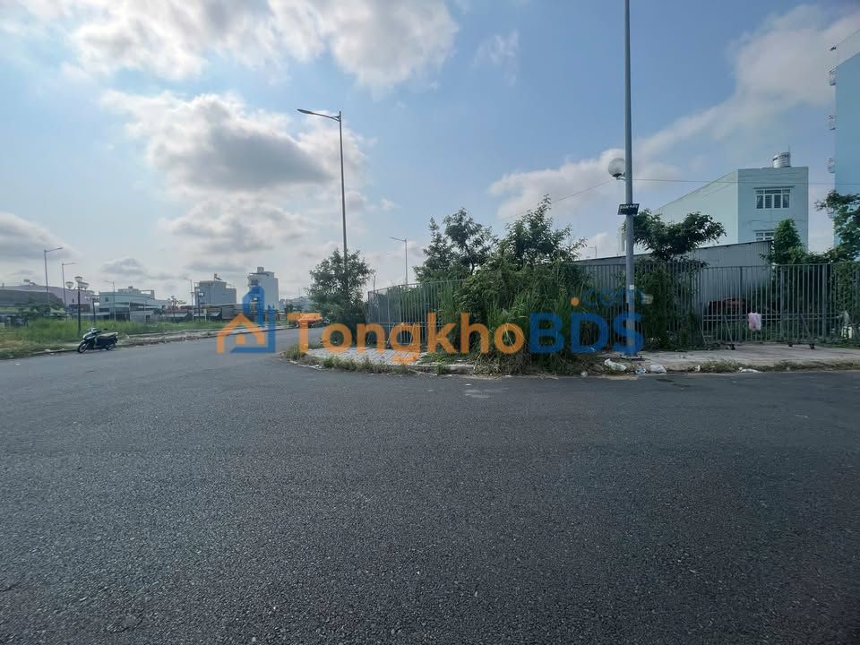 Đất nền Khu Golden Long Xuyên 277m² giá 9 tỷ - Đường to ô tô