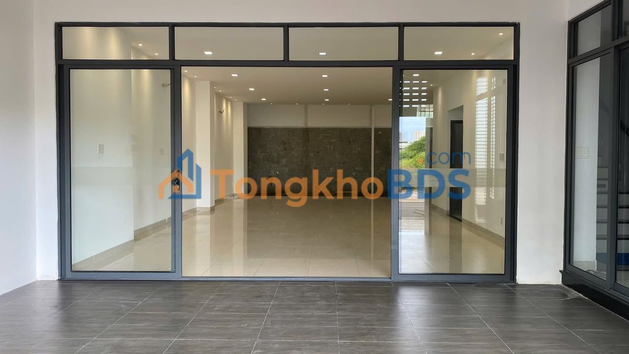 Mặt Bằng Kinh Doanh Đường 8E KĐT HQ2 Nha Trang - 120m² Giá 14 Triệu