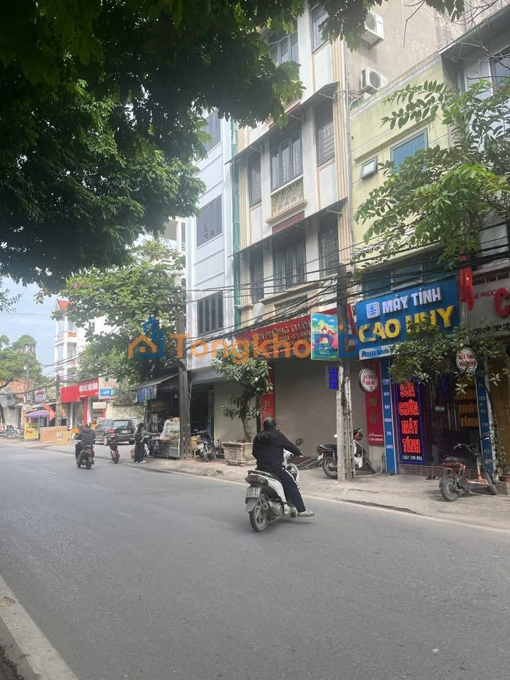 Nhà Mặt Phố Nguyễn Thái Học, Đan Phượng - Kinh Doanh Sầm Uất, 30m² x 4.5 Tầng, Chỉ Nhỉnh 8 Tỷ