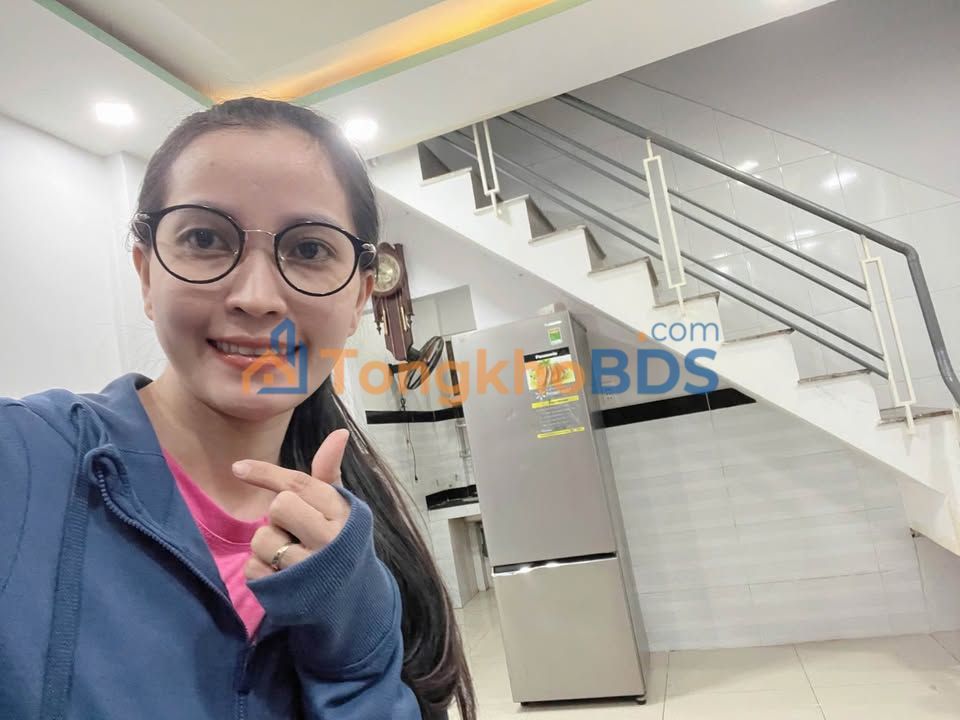 Nhà phố 40m² vào ở ngay - Kế AEON Tân Phú, 4 tỷ