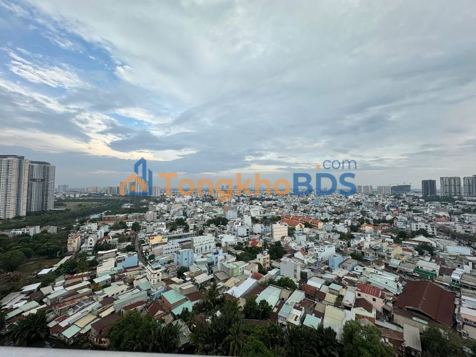 Cho thuê căn hộ DLusso Quận 2, 2PN2WC, Căn góc sân vườn, 13.5 - 15 triệu