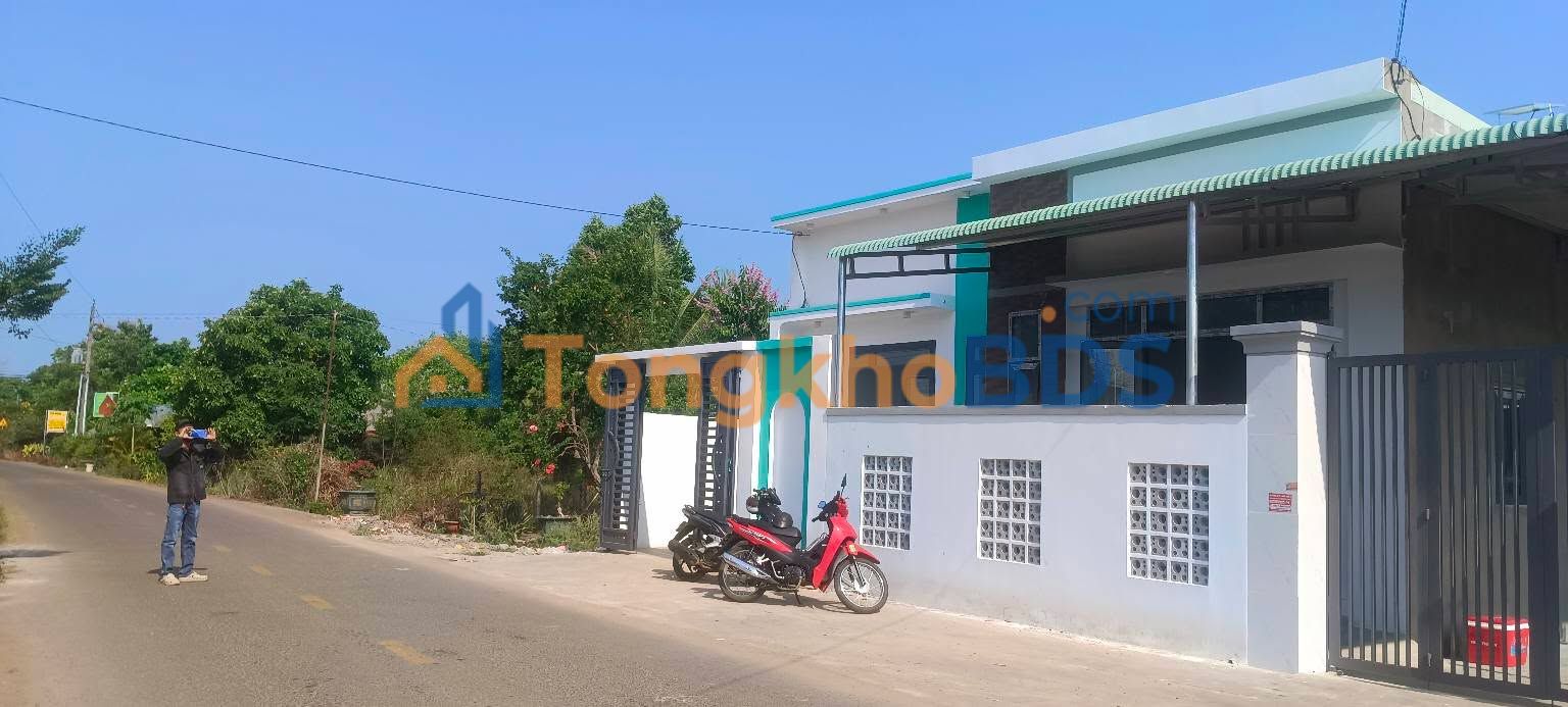 Nhà Mặt Tiền Nông Cơ, Hóc Môn - Sổ Hồng Riêng, 100m², Giá 1.3 Tỷ