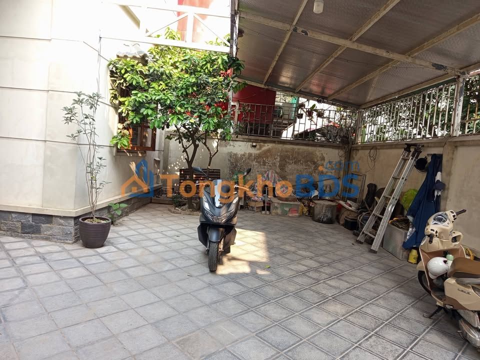 Cho thuê nhà nguyên căn 210m² mặt ngõ 293 Ngọc Thụy, Long Biên - Sẵn nội thất