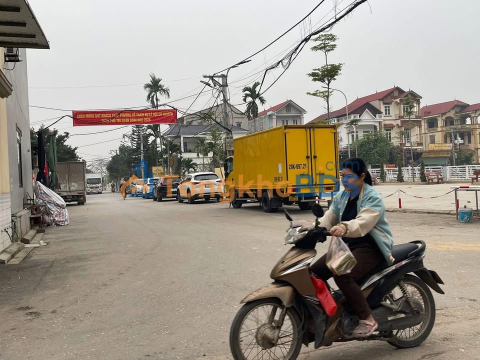 Đất nền MT 10m Quang Minh, Mê Linh 110m² - Vàng đối diện trường học, giá chỉ 5.5 tỷ