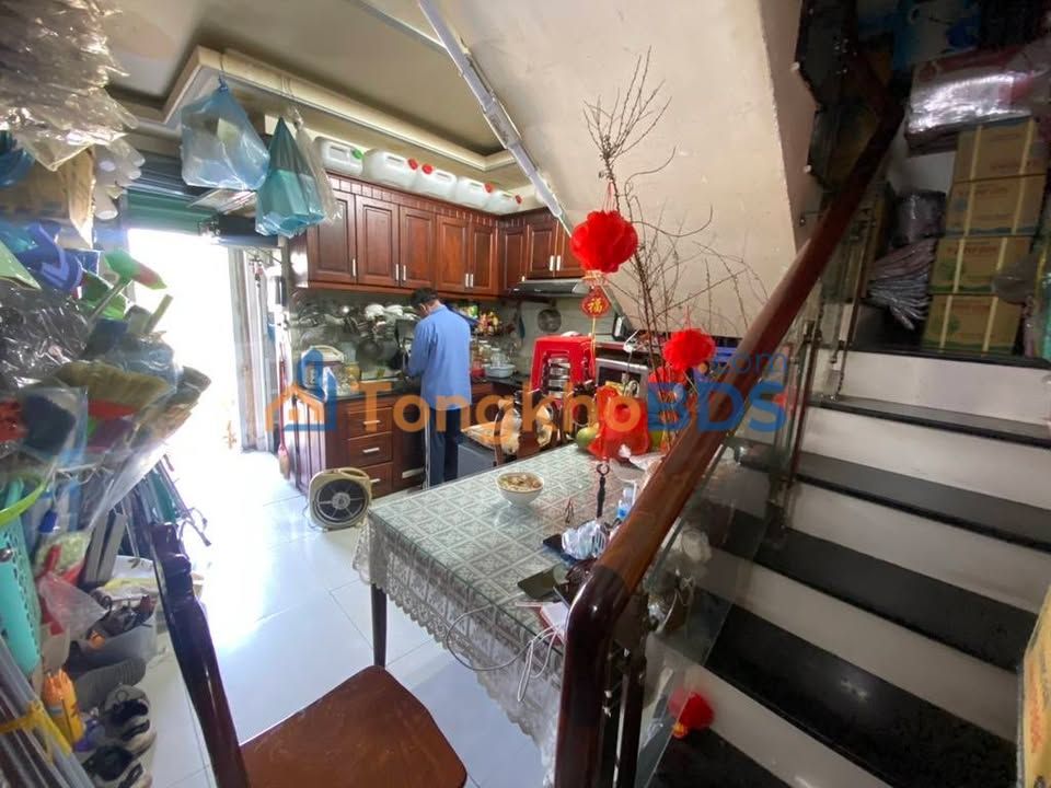 Nhà phố Lê Văn Việt 50m² giá 10 tỷ - Mặt tiền kinh doanh