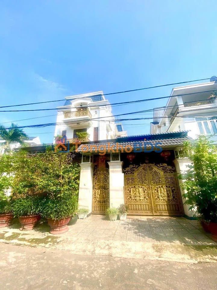 Townhouse Linh Trung 245m² giá 2 tỷ - Vị trí đắc địa