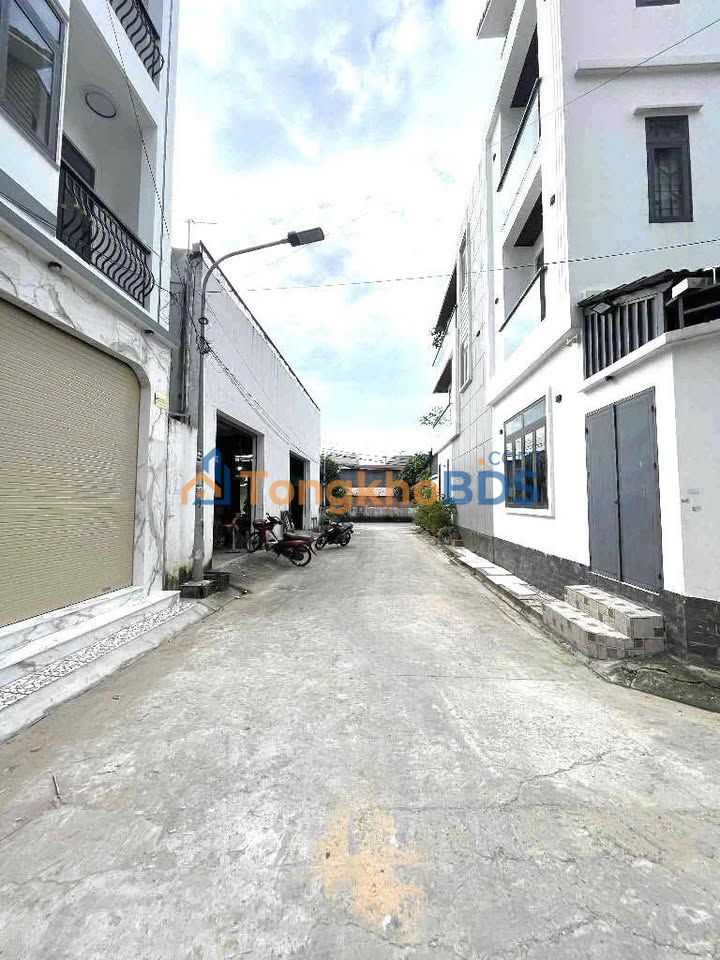 Nhà 5 Tầng Lô Góc 54m² - 8 Tỷ - Bình Tân - Full Nội Thất