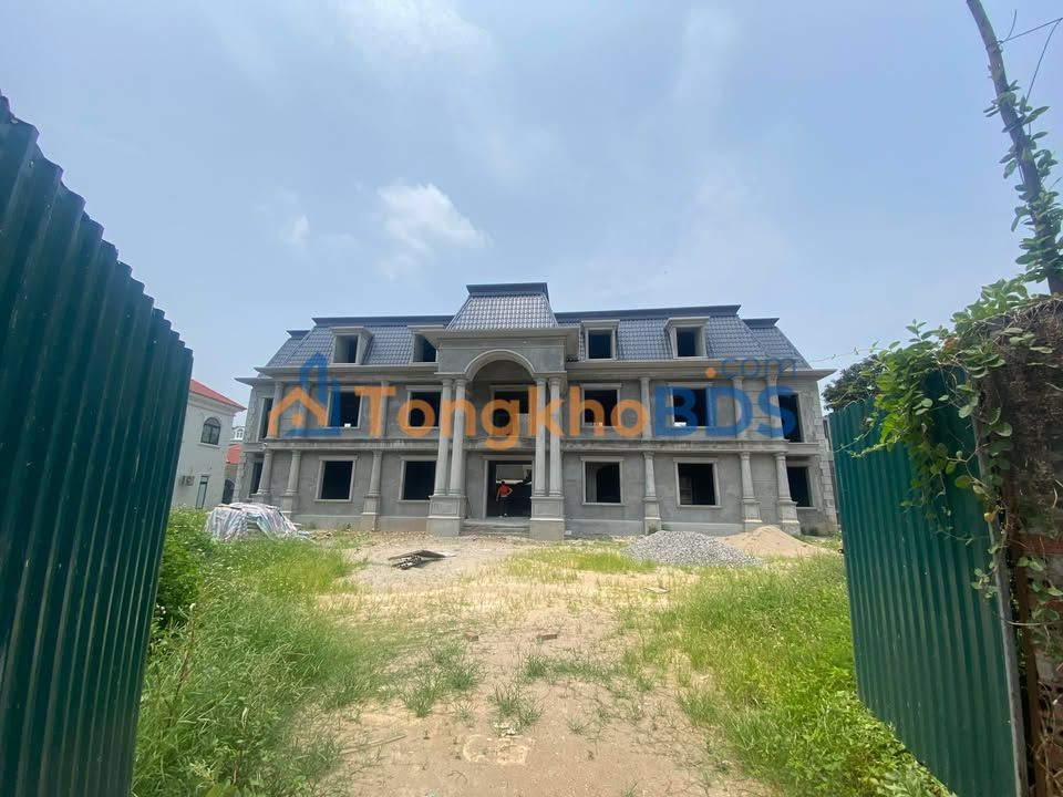 Townhouse Tây Hồ 500m² 20 tỷ - Mặt tiền kinh doanh