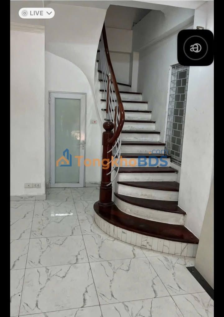 Nhà cho thuê Thái Hà 35m² x 6T - 3PN, full đồ cơ bản - 15 Triệu/tháng