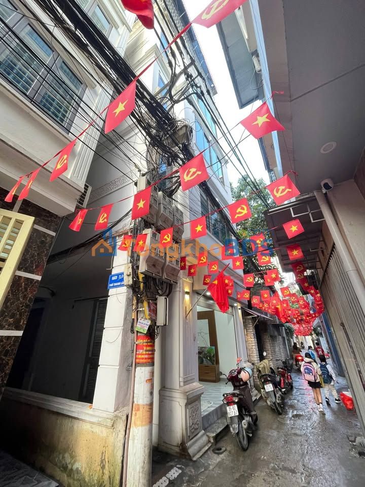 Nhà Riêng 4 Tầng, 3PN, Hoàng Mai - Giá 9 Triệu/Tháng