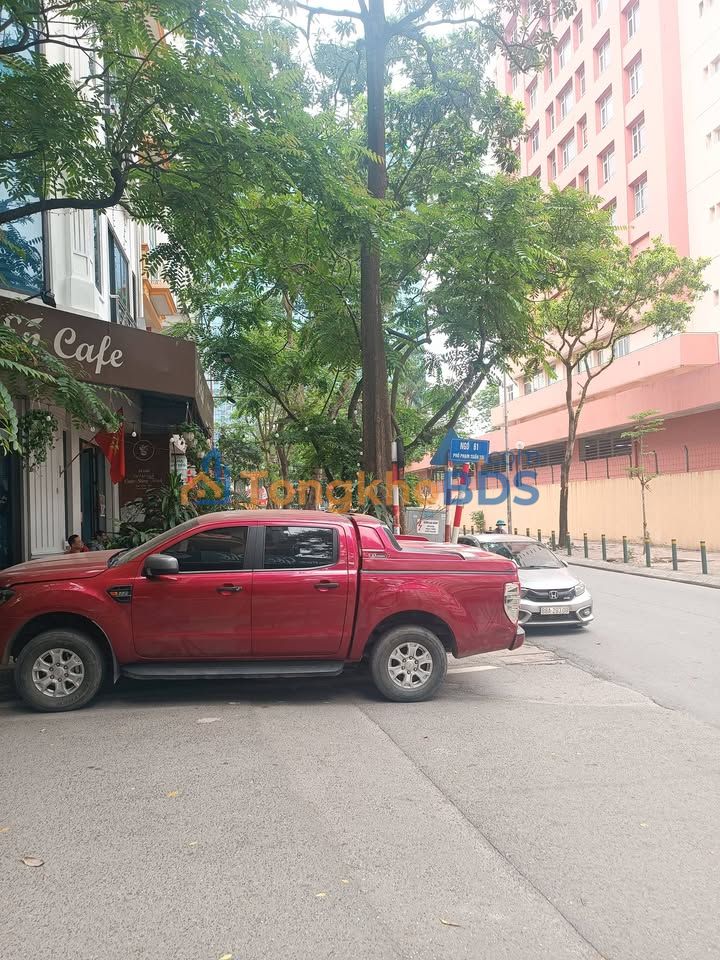 Cho thuê VP Cầu Giấy 5 tầng, Ngõ 2 ô tô tránh, 27tr/tháng