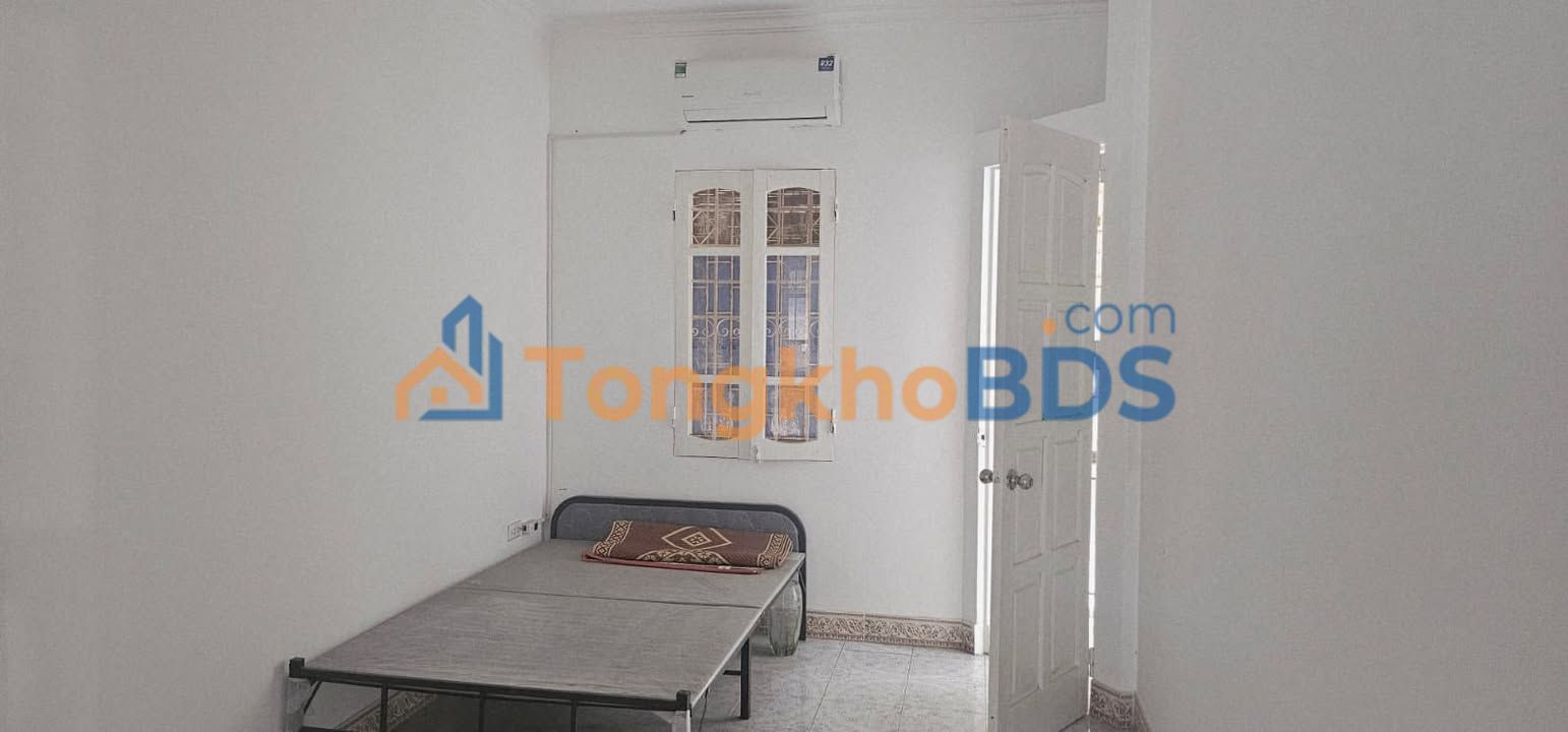 Cho thuê nhà nguyên căn 4 phòng, 2 tầng đường Tạ Quang Bửu, Hai Bà Trưng - Sẵn sàng ở ngay!