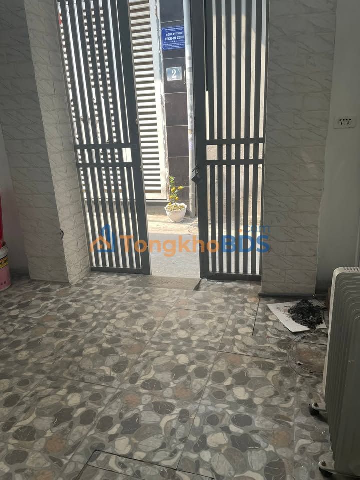 Nhà Riêng 90m² Hai Tầng - Vừa Ở Vừa Làm VP, Gần 4 Đại Học Lớn Thanh Xuân