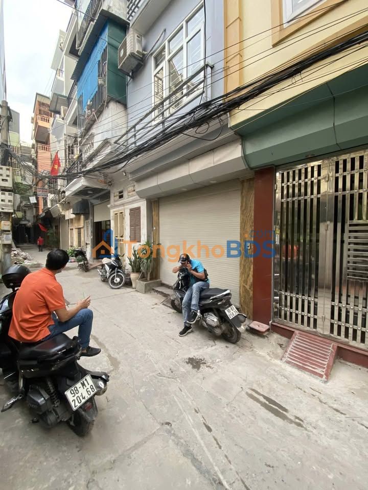 Nhà Riêng 30m² 4 Tầng, 3PN, Hoàng Mai - Ở & VP