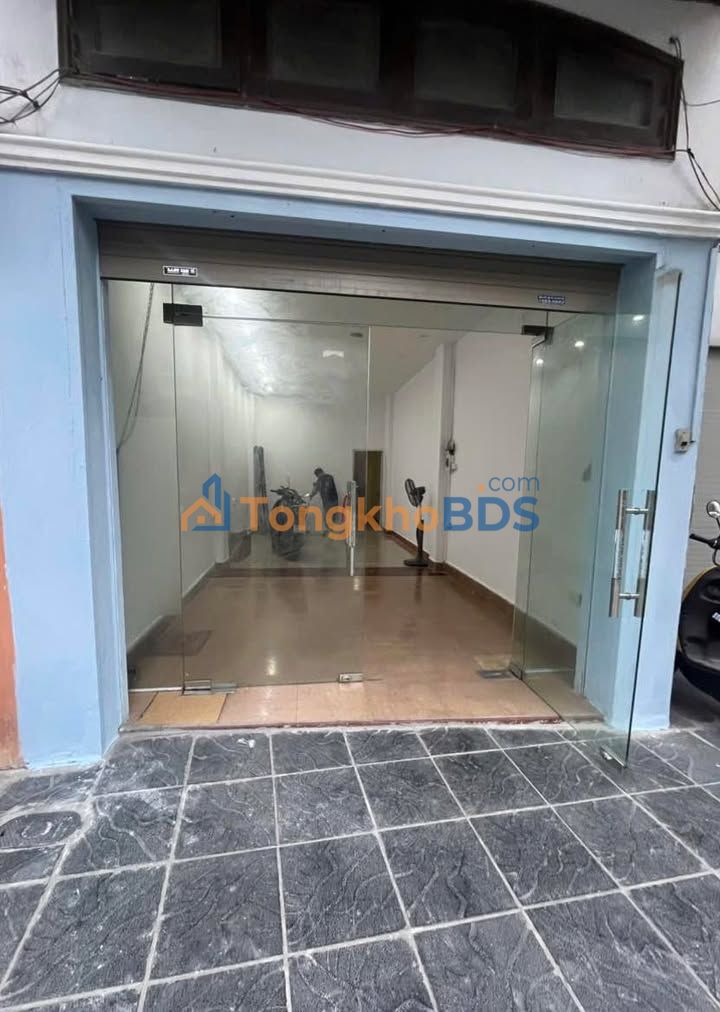 MBKD Giáp Bát 50m² MT 4m - Ngõ Ô Tô Tránh, Vỉa Hè - 8.5 Triệu/Tháng