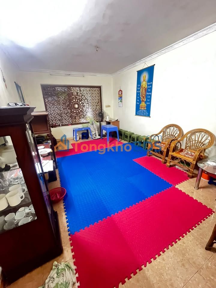 Nhà Tập Thể Nguyễn Trãi 80m² Sổ Đỏ Riêng - Oto Đỗ Chân Cầu Thang