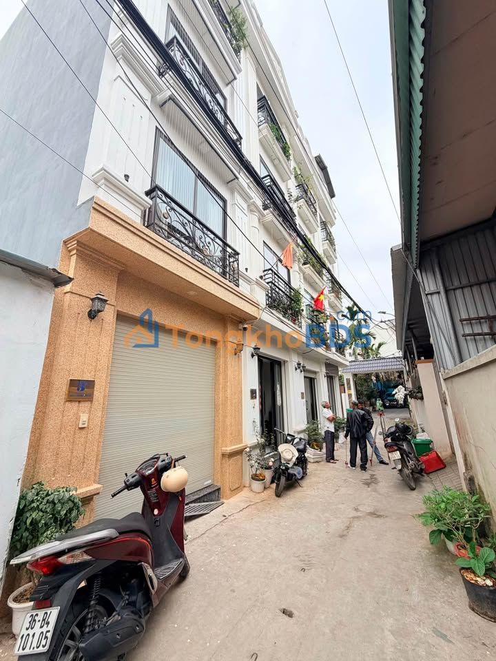 Nhà 4 Tầng Di Trạch 36.8m² - Ô Tô Đỗ Cửa, Full Nội Thất, Giá 6.x Tỷ
